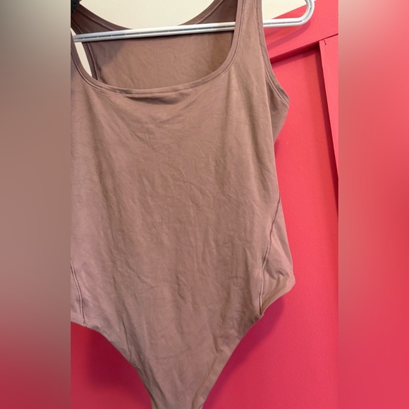 Lululemon Wundermost Ultra-Soft Nulu Square-Neck Sleeveless Bodysuit - Picture 5 of 11